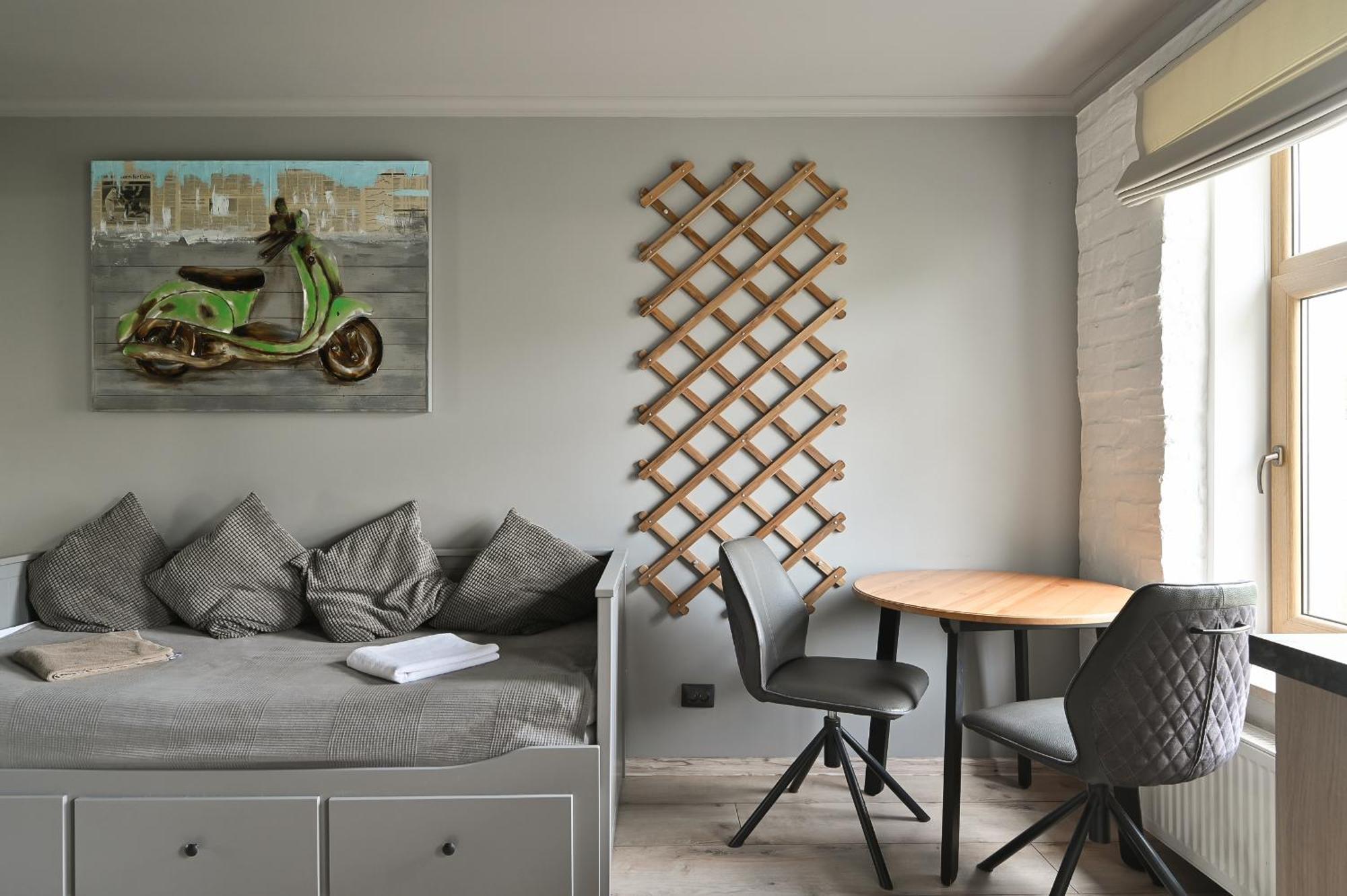 Quiet Loft With Free Parking Dzīvoklis *